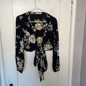 Black floral top Flynn Skyr Medium